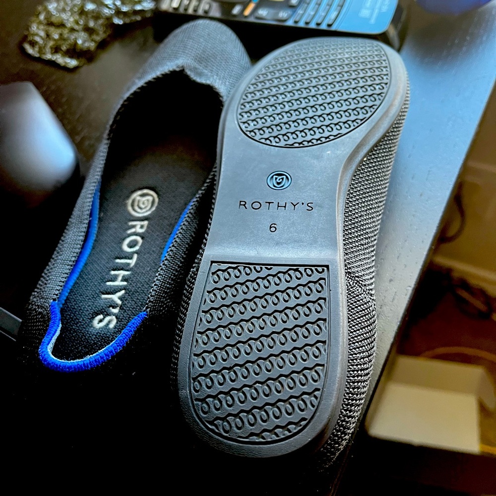 Rothys size 6